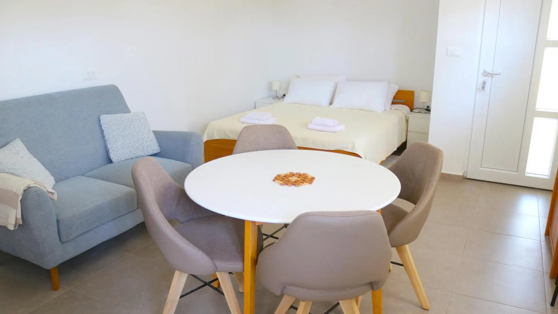 Studio Apartment Grabri Melnica 0*,  Croatie
